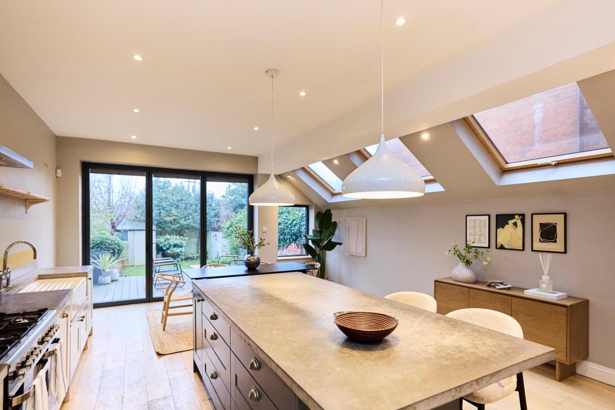 The Harlesden Haven - Stunning 4bdr With Garden *